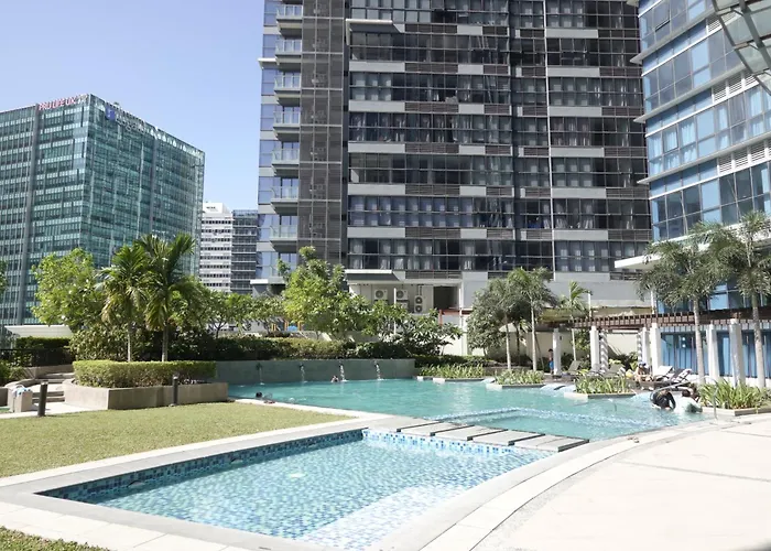 Uptown Parksuites Tower Two - Bgc Taguig,